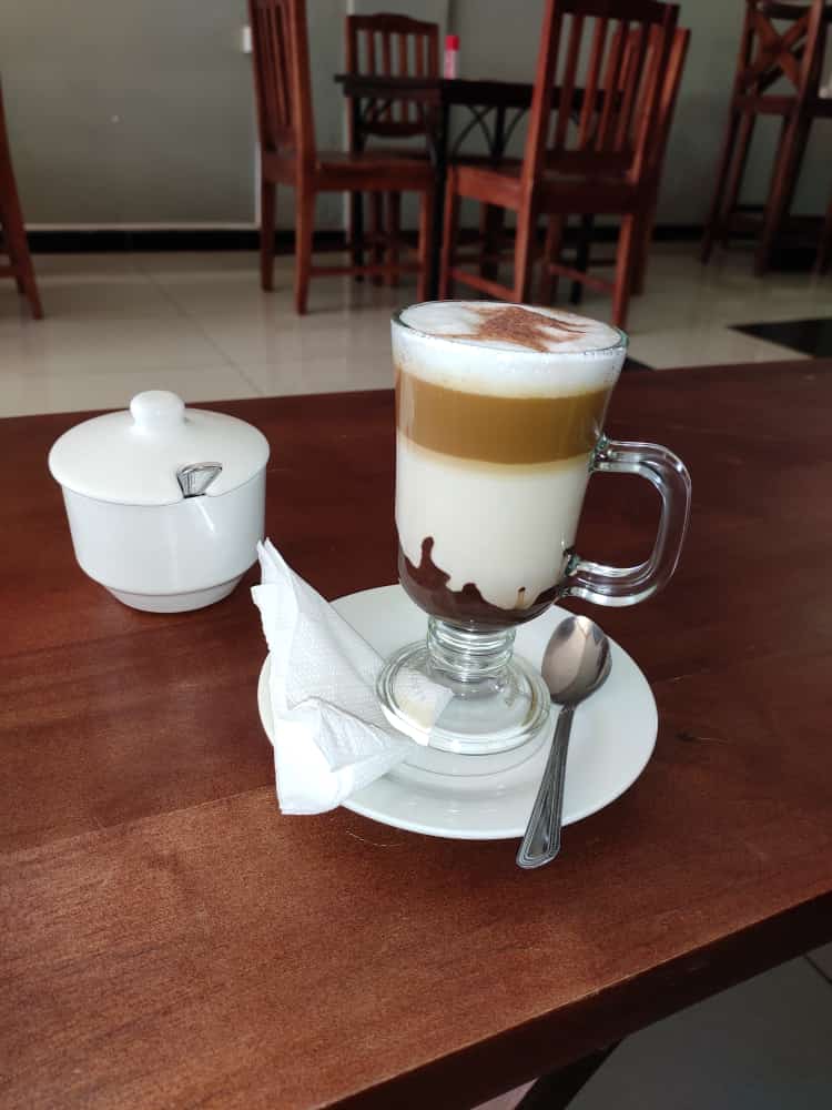 David_ClarkSam's tweet photo. @NthunziH cake slices from Binnie's are available at Nthunzi coffee House #coffeetime #cakeslices #Binnie's https://t.co/1NM4VX5Lo0