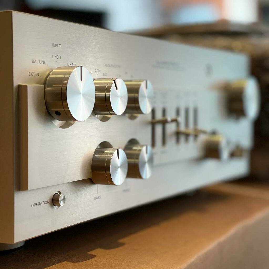 AudioVenue's tweet photo. Beauty shot to start the morning off, Luxman CL1000. #preamplifier #hifi #preamps #luxmancl1000pre #Preamp #controlamp #ealinghifi #hifilondon #hifiberkshire #luxman #luxurypreamp #preamplifier #cl1000 #controlamps #music #ealing #maidenhead #ealinghifi… https://t.co/6LnHnRBAPJ https://t.co/RPiat6fXsy