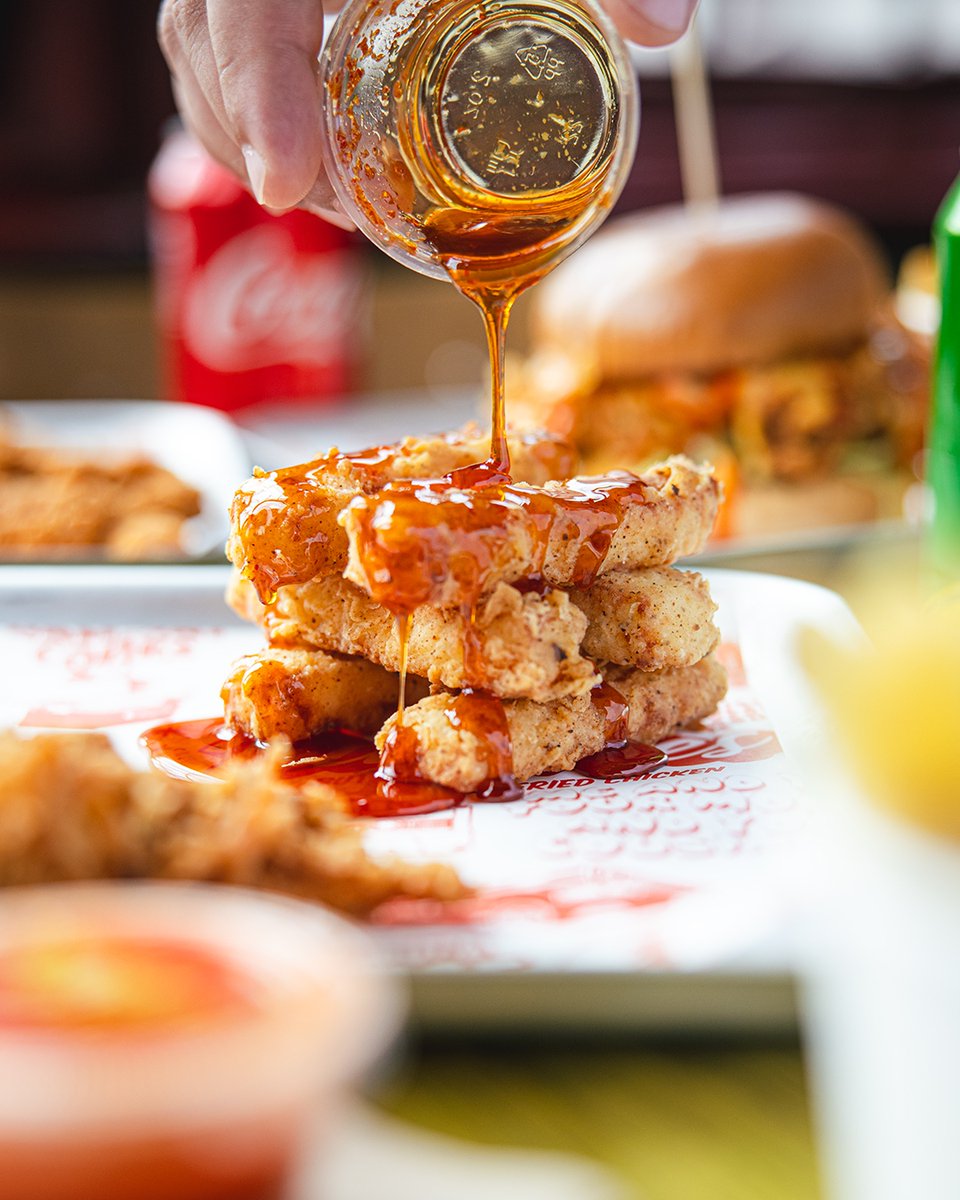 Halloumi Fries are absolute legends on their own but with some Chili Honey? We barely were able to capture this image before we dug in... 🧀🍯 #LunchLondon #Shoreditch