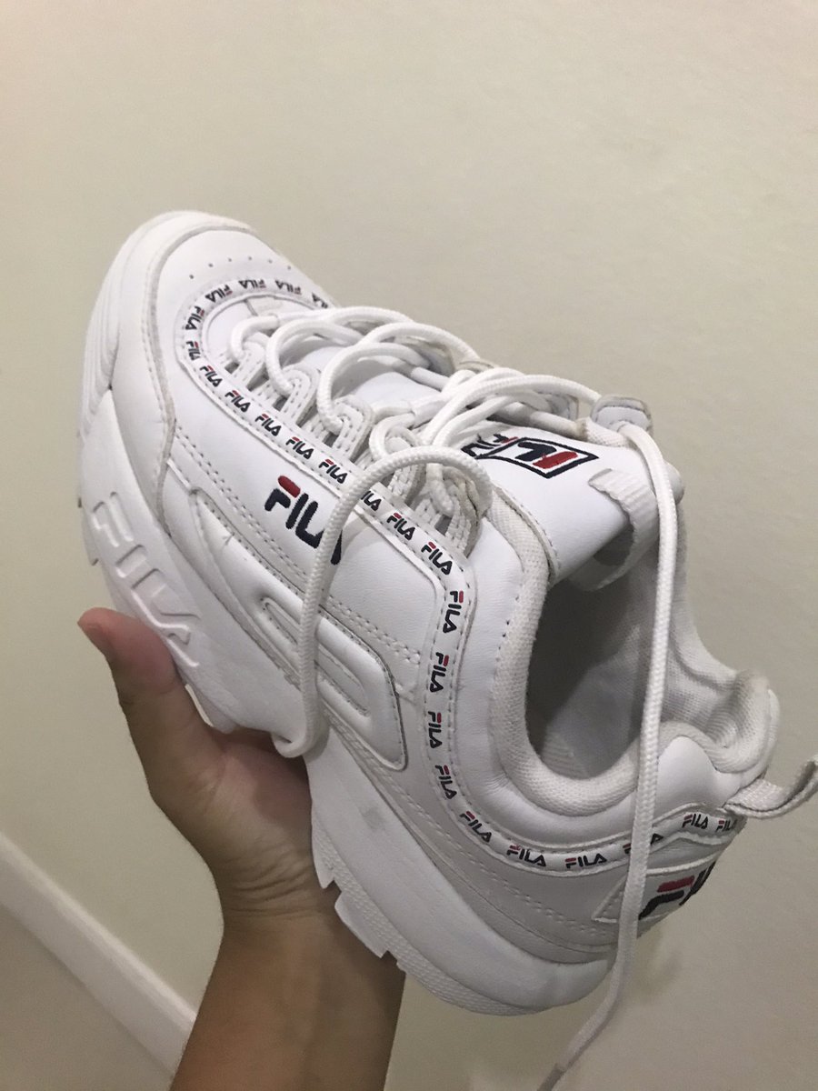 baby_thida's tweet photo. ขายงับ รองเท้าFila ของแท้‼️ มือสองนะคะ เราไม่ใส่แล้ว🥺 350รวมส่งแฟลชเลยงับ DM มาขอภาพเพิ่มเติมได้งับ สภาพดีมากกกก✨ #รองเท้ามือสอง #รองเท้ามือสองของแท้  #รองเท้าFila #ส่งต่อเสื้อผ้ามือ2  #เสื้อผ้ามือสองสภาพดี #เสื้อผ้ามือสองราคาถูก https://t.co/8wO5oYAoWR