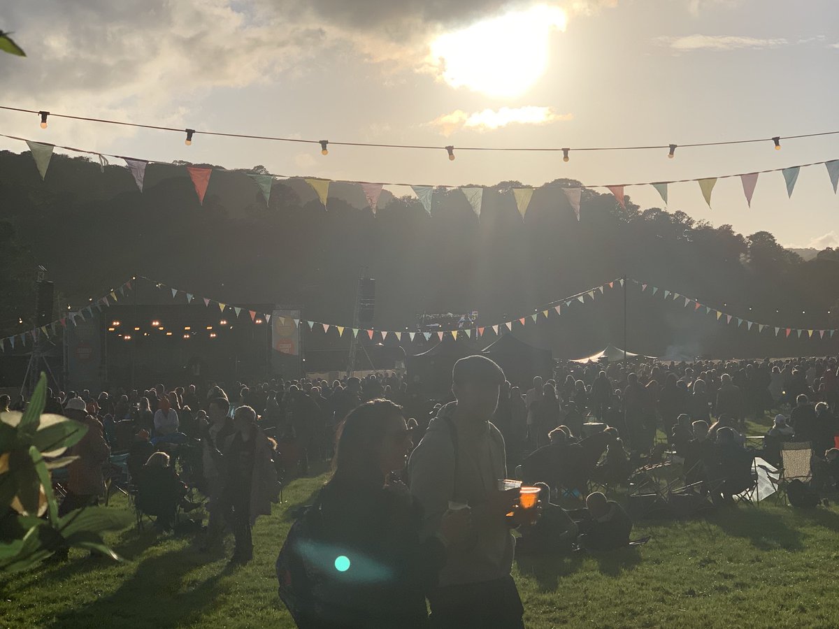 gandtealtd's tweet image. What a Fabulous first day ⁦@PaulAinsw6rth⁩ Travelling Feast. Amazing atmosphere.. looking forward to Day 2 today. ⁦@jamesmartinchef⁩ ⁦@johnnycowling⁩ #lovefood #lovemusic #lovecornwall