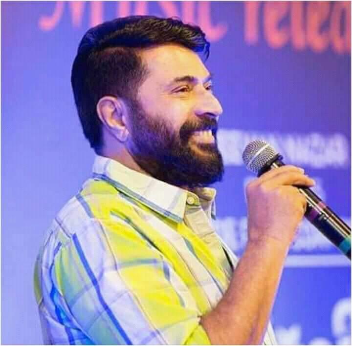 OfficialRmpt's tweet photo. വിസ്മയങ്ങളുടെ 50 വർഷം😍

രൂപം കൊണ്ടും ഭാവം കൊണ്ടും ശബ്‌ദം കൊണ്ടും നോട്ടം കൊണ്ടും നമ്മളെ എല്ലാവരെയും വിസ്മയിപ്പിക്കുകയും കരയിപ്പിക്കുകയും ചിരിപ്പിക്കുകയും ചിന്തിപ്പിക്കുകയും രോമാഞ്ചം കോളിക്കുകയും ചെയിത വിസ്മയം മലയാള സിനിമയിൽ അവതരിച്ചിട്ടു 50 വർഷം 😍❤️

#50YearsOfMammoottysm https://t.co/Yvh35sunIw