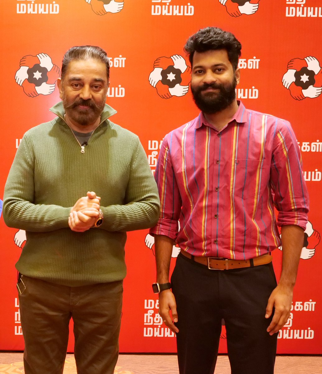 samaneu's tweet photo. Kamal Haasan sir 🥳🤩Enthralling Moments with the Universal Hero - Ulakanayakan Padmasree Dr. Kamal Haasan. A memorable moment with the legendary actor, a person who I admire and influenced me a lot. #kamalhaasan #actor #samaneusatheesh #tamilnadu #samaneu #kamalhaasanmovie #MNM https://t.co/7SSu7O2em6