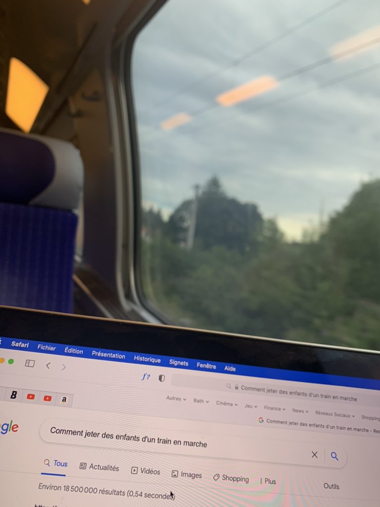 Personne :

Certains profs dans le Poudlard Express de la rentrée: