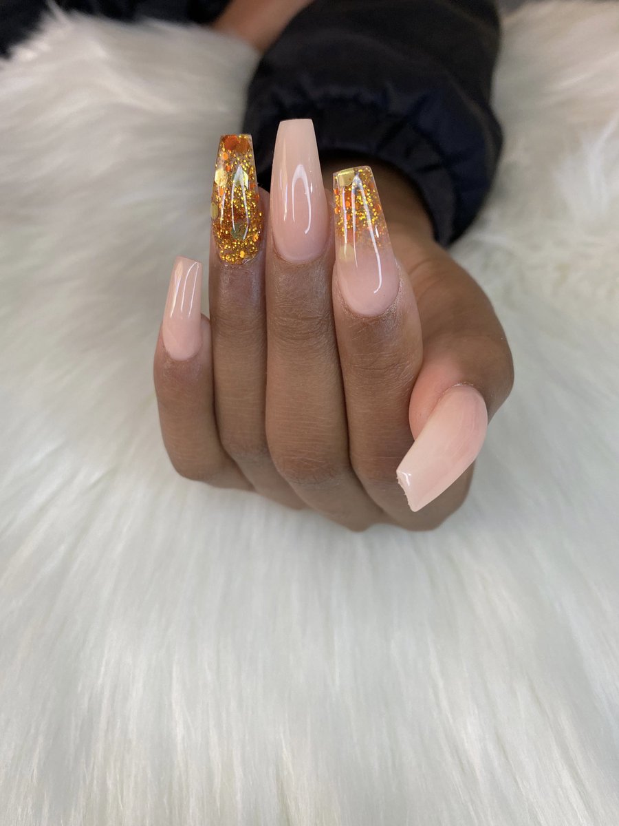 thapcido's tweet photo. Based in Vlakfontein, south of Johannesburg. Surrounding areas: Lehae,Zakariyya park, Magson manor,Lawley. WhatsApp 0732730851 #DJSBU https://t.co/ee4OEZqpPl