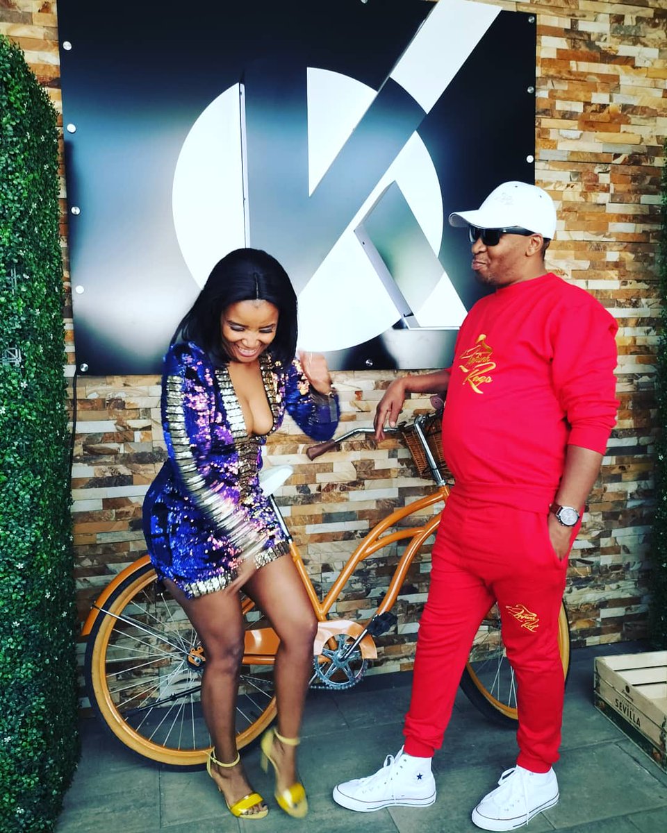 mochachofounda's tweet photo. 2pm #MastersHouse on https://t.co/0lrx0DP4xT with Mandisa Futshane https://t.co/RLs0BwUWvQ