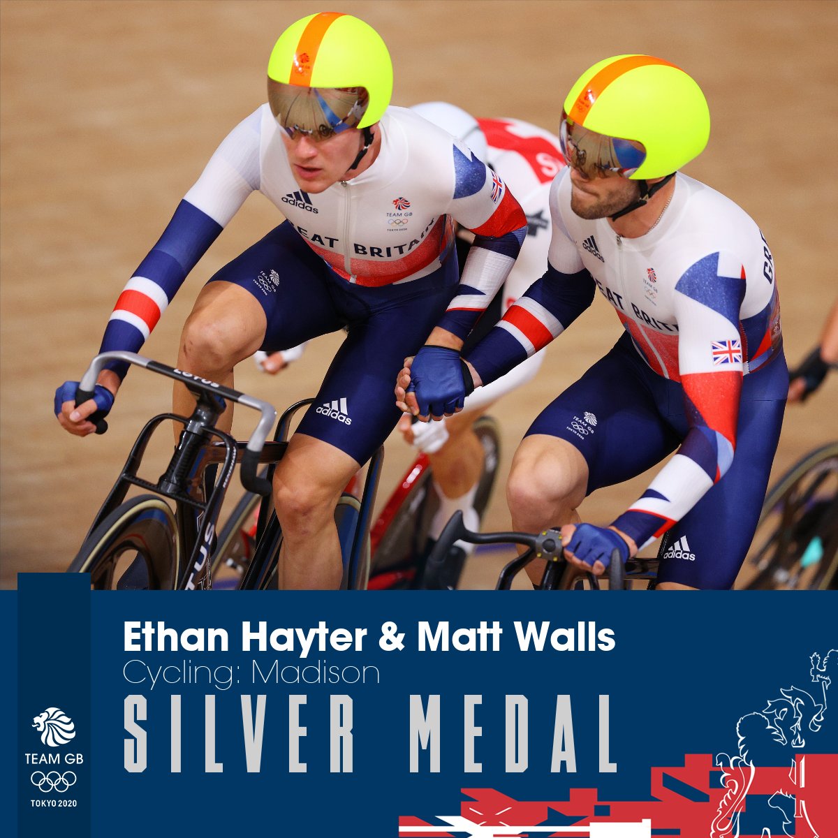 Finishing in style 🥈 @ethan_hayter and @wallsey_98 make a late charge in the Madison to claim another Olympic medal on the track. #TeamGB