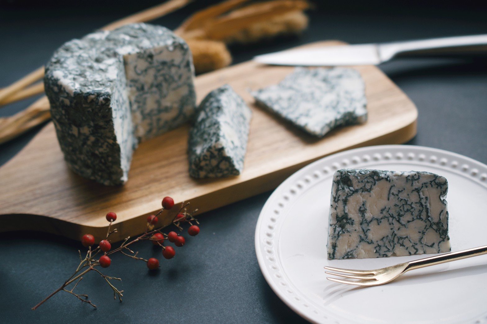 Musumi グルテンフリー焼き菓子 Rtキャンペーン中 熟成ブルーチーズのバスクチーズケーキ は宮崎県小林市 ダイワファームさんのブルーチーズを使用しております 青カビの風味豊かな香りがくせになります T Co 38ftdxfgkr T Co