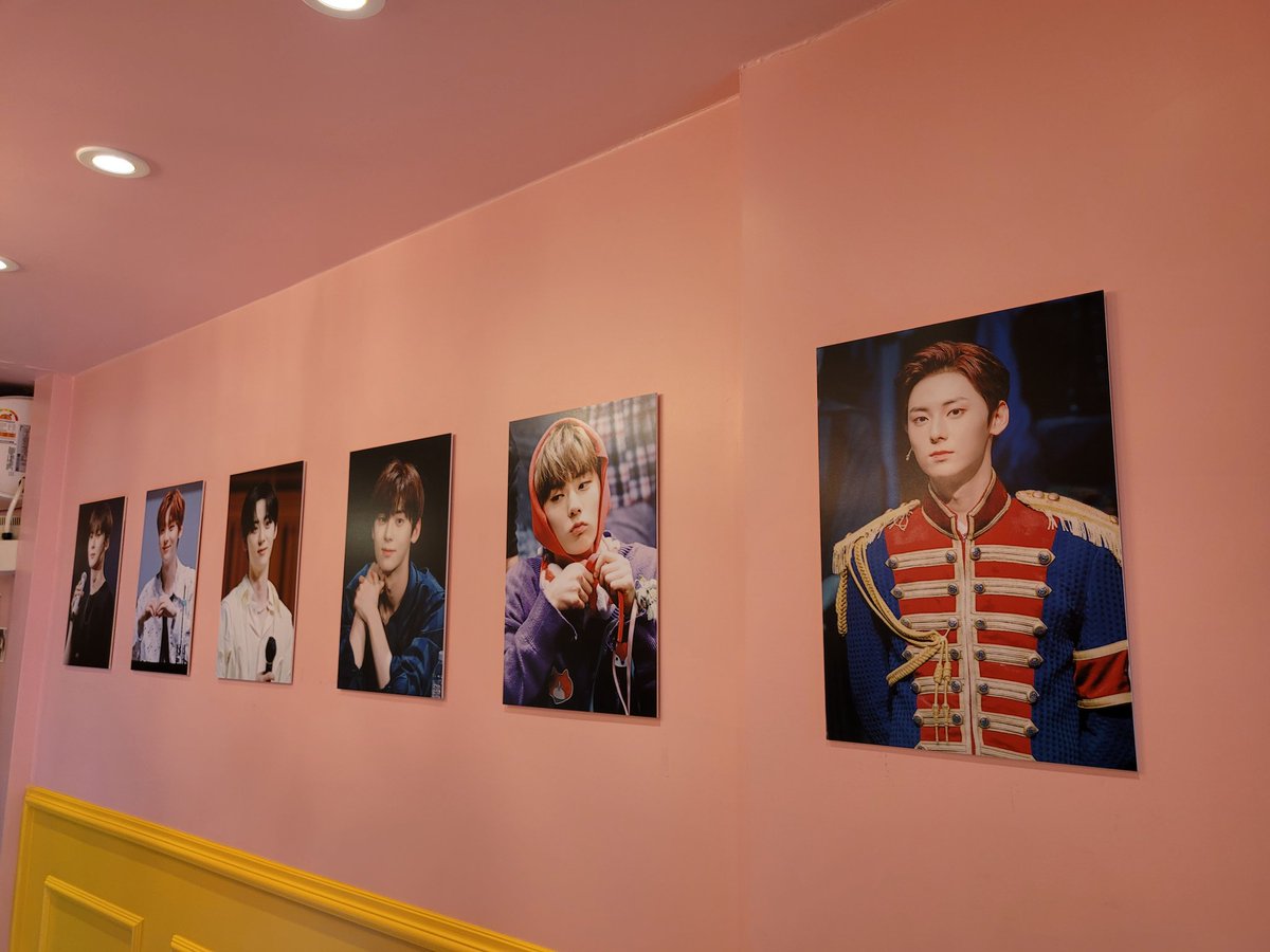 08nuest22's tweet photo. 20210807
민현 생일 카페 투어

메르시쿠키

@2021hmh 
더운 날 아아와 함께 두둑한 특전 감사합니다🎂

#어_황민현_예쁘다
#민현이와_함께라서_특별한_여름 https://t.co/q2Bbgz58US