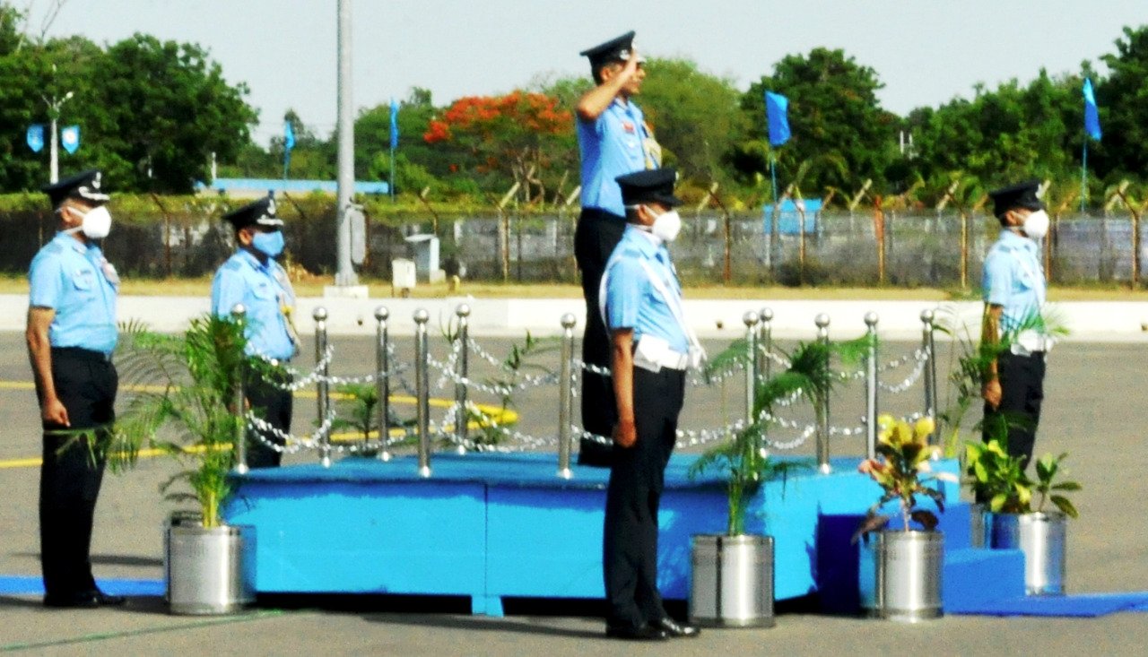 Telangana: Air Marshal Manavendra Singh visits Air Force Station in  Begumpet