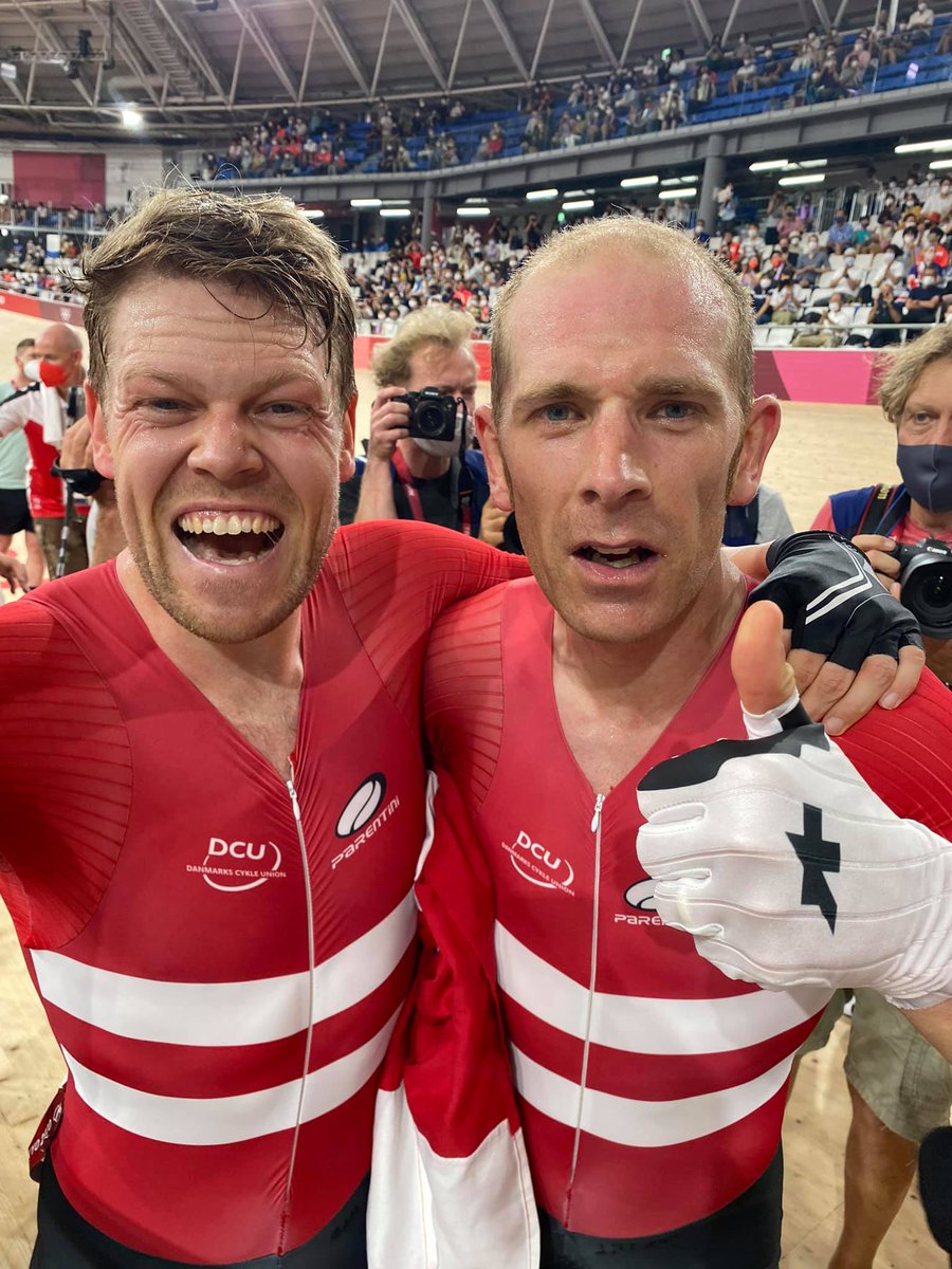 Hvaaa såååå <a href="/MichaelMorkov/">Michael Mørkøv</a> @Lasse_Norman #cyklingdk #Olympics #oldk 🥇