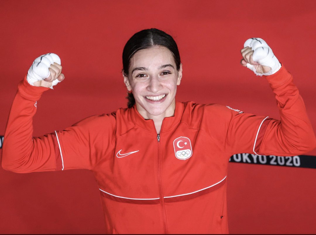 Gurur kaynağımız cesur yürek altın gümüş yumruklu kızlarımız👏👏👏