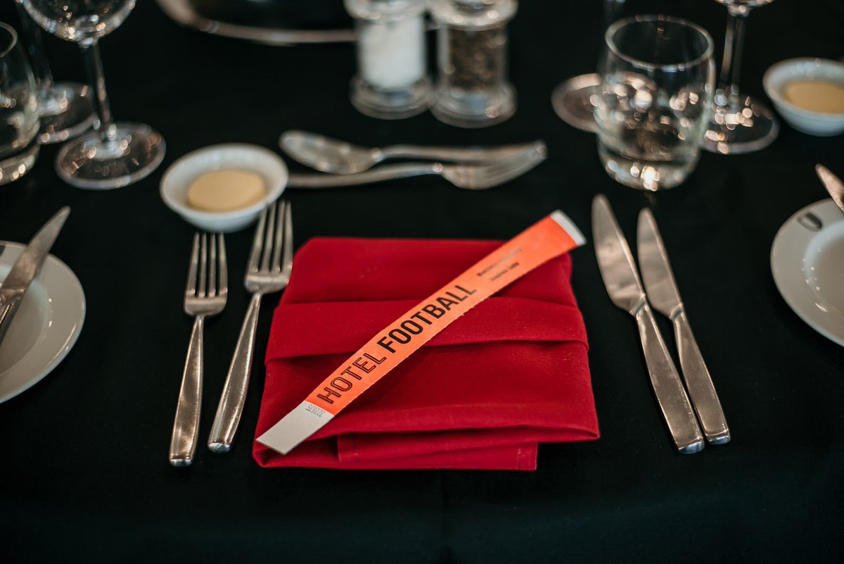 hotelfootballuk's tweet image. We are kicking off our countdown to MUFC's first home game of the season with x 2 spaces at our hospitality before MUFC vs Leeds!

Want to win? 👀 

Like this post ✅ 
Make sure you are following us 😁 
Tag a friend in the comments 👫 
Share this to your story 💙