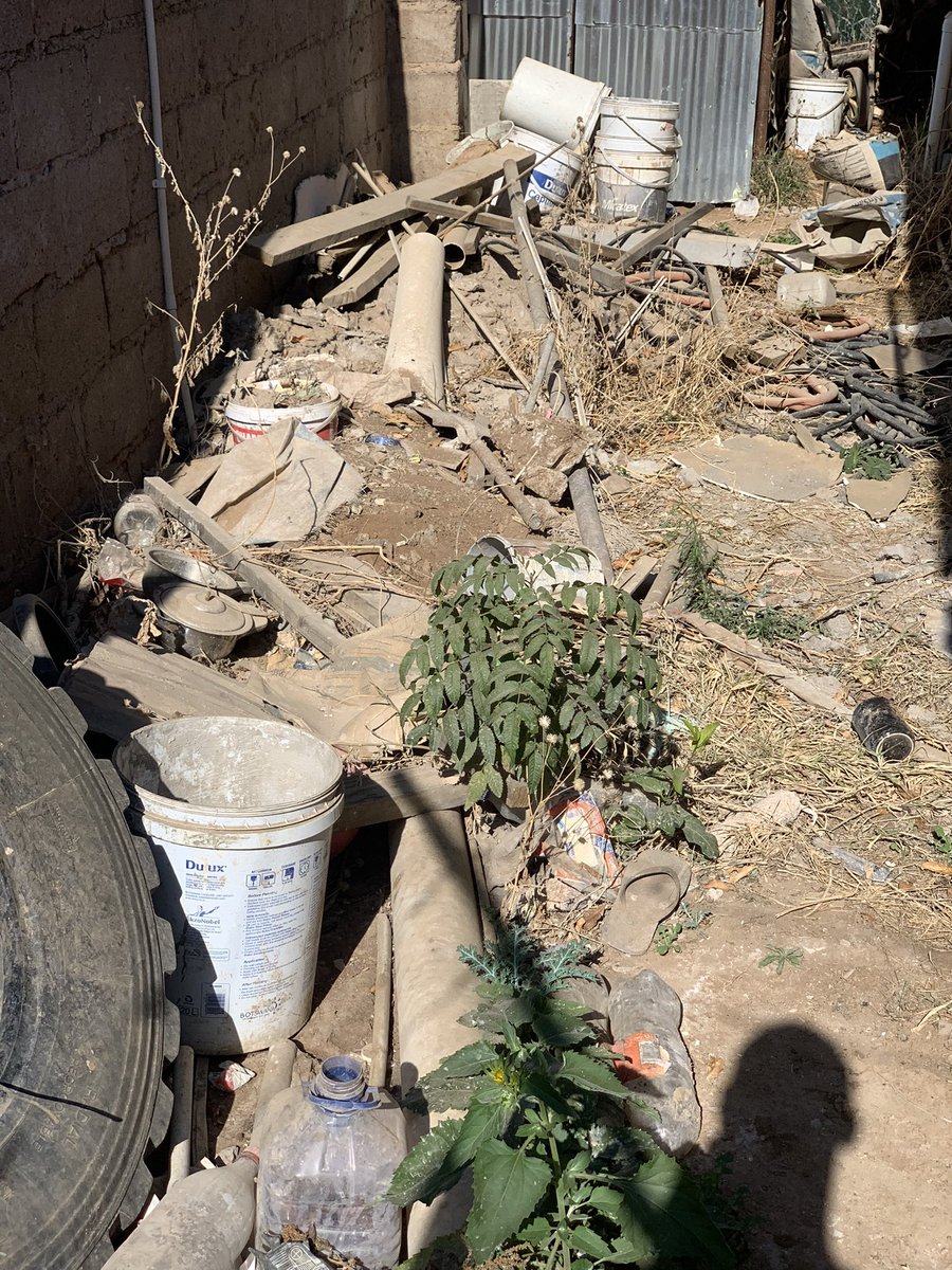 Man at work.
#manatwork #singersongwriter #me #fitfam #diy #beachvolleyball