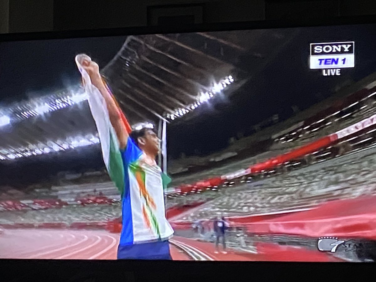 DuggalS's tweet photo. Congratulations to Neeraj Chopra!  A Tokyo GOLD for India 🥇

#olympics2021tokyo #goldmedal #NeerajChopra https://t.co/gAZEnITZ33