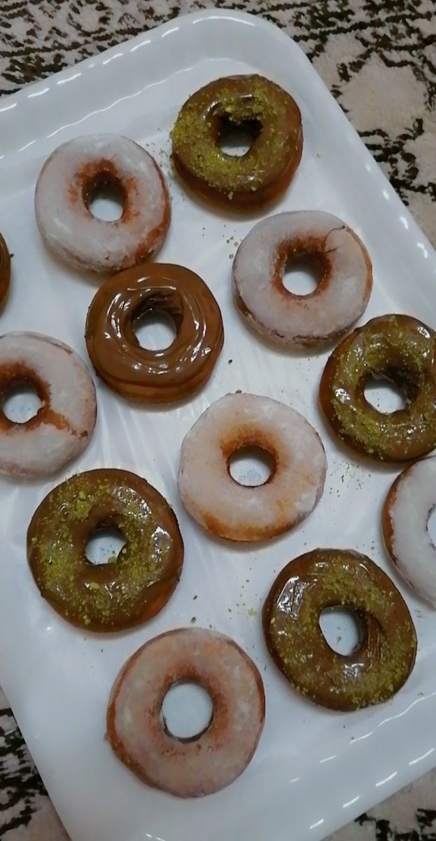 latifa0089's tweet photo. @Salalahmillsco دائماً أعتمد ع هذهِ الطريقة وتضبط🤤

أهم شي الحليب السائل للمعجنات تجي خفيفه 😍

#دونات https://t.co/lX8IaH0Qv3