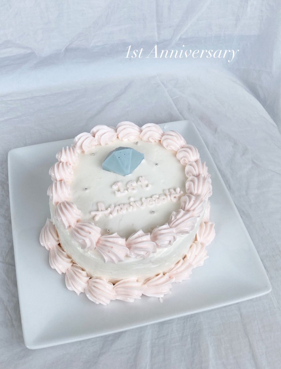 mm____o2's tweet photo. 1周年本当におめでとう!!
トゥメとしてお祝いできてすごく
嬉しい(;_;)
2周年もみんなが元気に迎えられる
よう、応援します!
ありがとう、おめでとう( °̥̥̥̥̥̥̥̥˟°̥̥̥̥̥̥̥̥ )

#デビュー1周年おめでTREASURE       #트레저와_두손꼭잡고_걸어온_일년              @treasuremembers https://t.co/WJQsdOn9hX