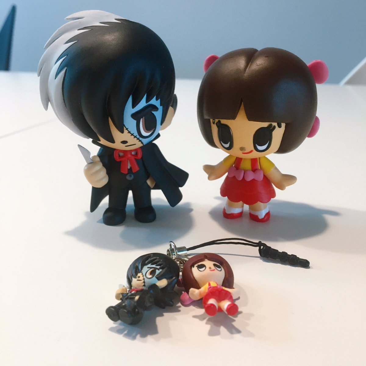 염원하던 물건을 손에 넣어서...😇오랜만에 들어왓습니다
실물이 더미쳣음