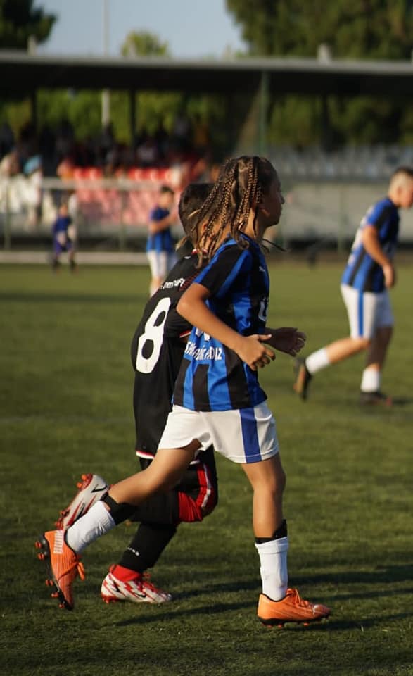 Samsun Küçük Dev Adamlar Turnuvası’nda Organizasyon Komitesi tarafından “Turnuvanın En İyi Oyuncusu” ödülüne layık görülen futbolcumuz Atilla Aykun’u tebrik ederiz.