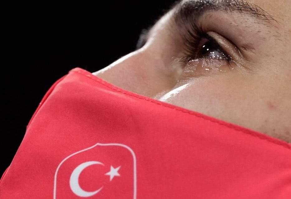 fazilet_durmus's tweet photo. Millet fıtratının aynadaki yansıması.....
Tarihi zaferin gözyaşları.....
#Tokyo2020 https://t.co/S891A6d2Nd