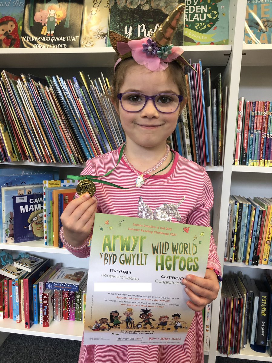 Mrs_Brake's tweet image. Diolch to @YstradMynachLib for E’s prizes after completing the #SummerReadingChallenge 📚we’ve thoroughly enjoyed visiting every week 👏🏻