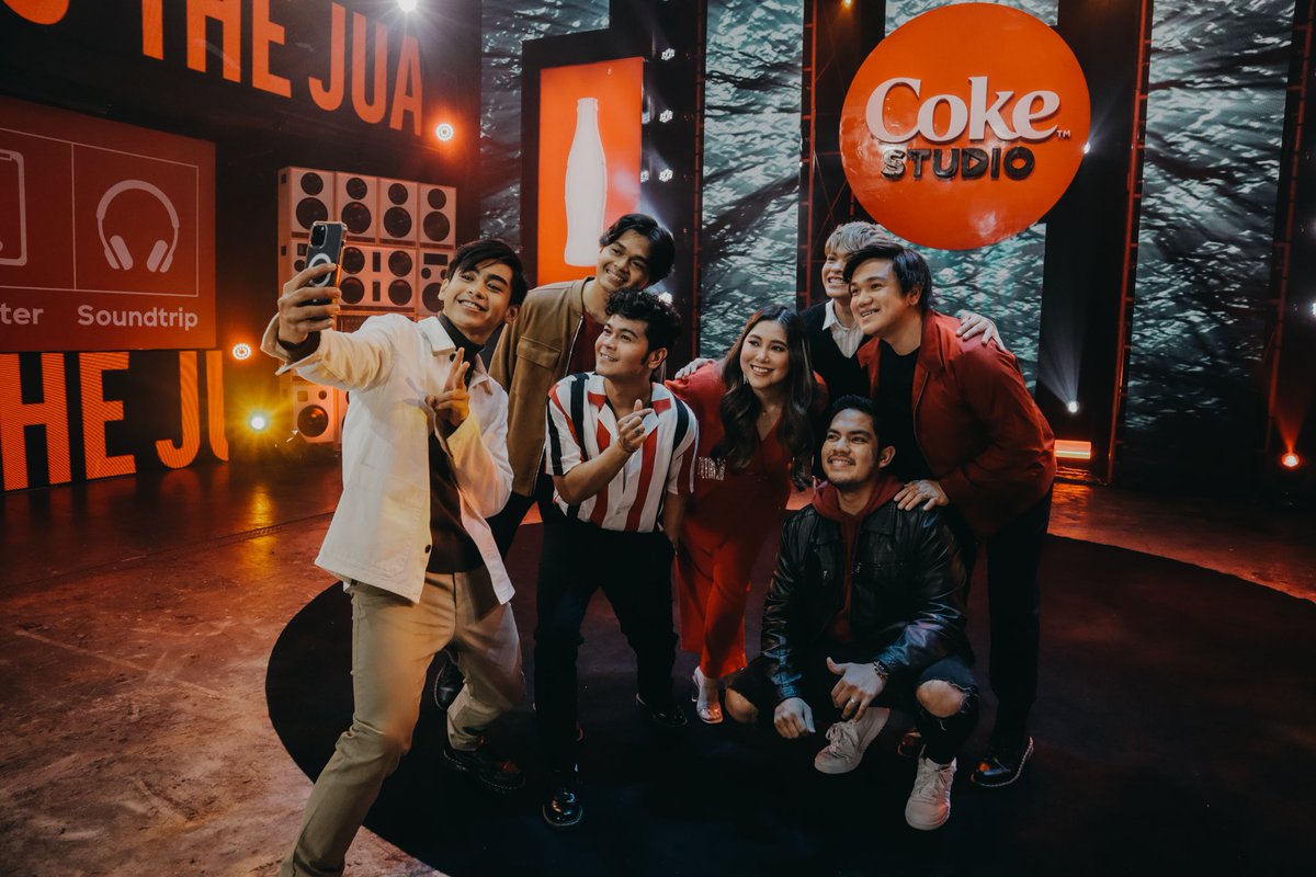 josh_coronel's tweet photo. What can you say about our live performance of ‘di panghabang-buhay? If you haven’t watched it yet, you can watch it on COCA-COLA Philippines’ YT channel! Enjoy! ❤️

https://t.co/wcLTaWrpmE

DiPanghabangBuhay LIVE
#TheJuansxMoiraDPHBLive https://t.co/GeCHfQUalP