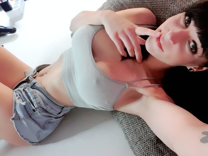 Ich w&uuml;nsch dir einen sch&ouml;nen Samstag 😘 https://t.co/DFxUPbYcww