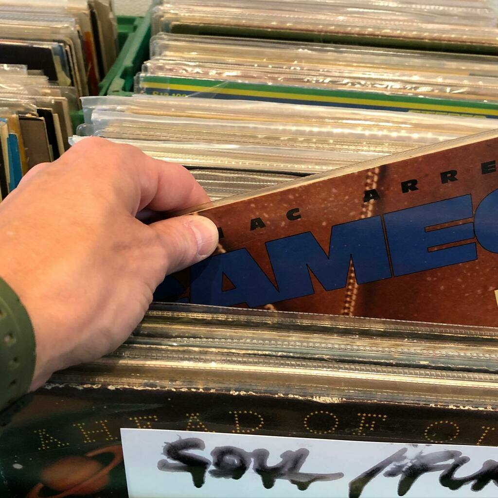 ghettosvend's tweet photo. ABC. Always Be Cratediggin’. 😍💸

#plademesse #cratedigging #vinylrecords #funk https://t.co/nAydnRoiff https://t.co/Vi9in9N1kO