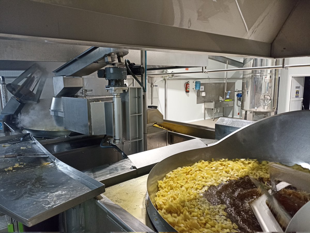 Chips San Nicasio, elaboración a baja temperatura, con el mejor AOVE de <a href="/almasubbetica/">Almazaras de la Subbética</a> certificado con <a href="/aovedoppriego/">Aceite de Oliva Virgen Extra DOP Priego de Córdoba</a> estás justamente van para EEUU para nuestro amigo <a href="/chefjoseandres/">Chef José Andrés 🕊️🥘🍳</a>. MADE OF DREAMS <a href="/thinkfoodgroup/">Món ngon Đà Nẵng</a> <a href="/joseandresfoods/">José Andrés Foods</a> <a href="/jccapel/">Jose Carlos Capel</a> <a href="/juliaplozano/">Julia Pérez Lozano</a>