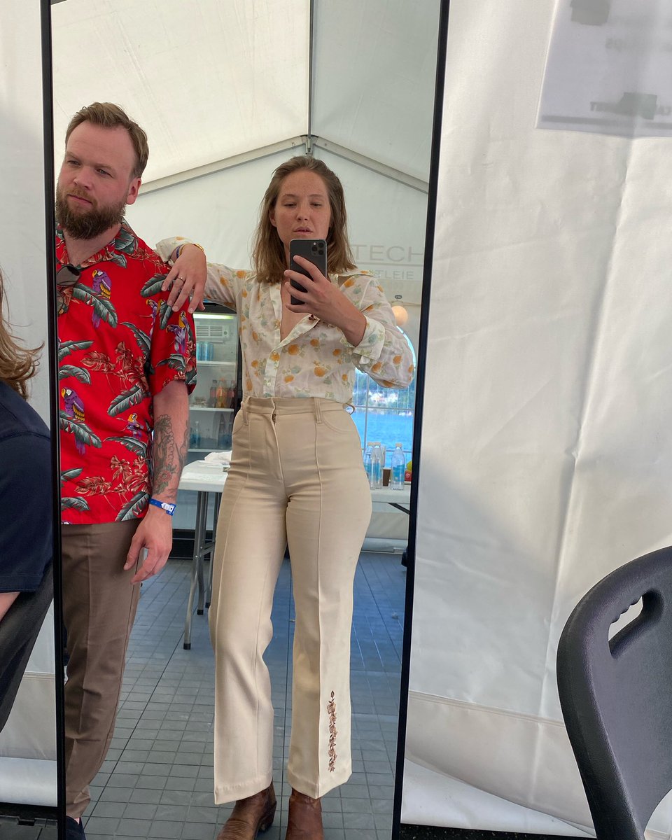 Playing a duo show at Lagunen // <a href="/BlaaOslo/">BLÅ</a> (BLÅ+ <a href="/oyafestival/">Øyafestivalen</a> presenterer) next Saturday - with this guy! There will be pedal steel, and hopefully there will be you! Get your tickets here: ticketmaster.no/event/669377