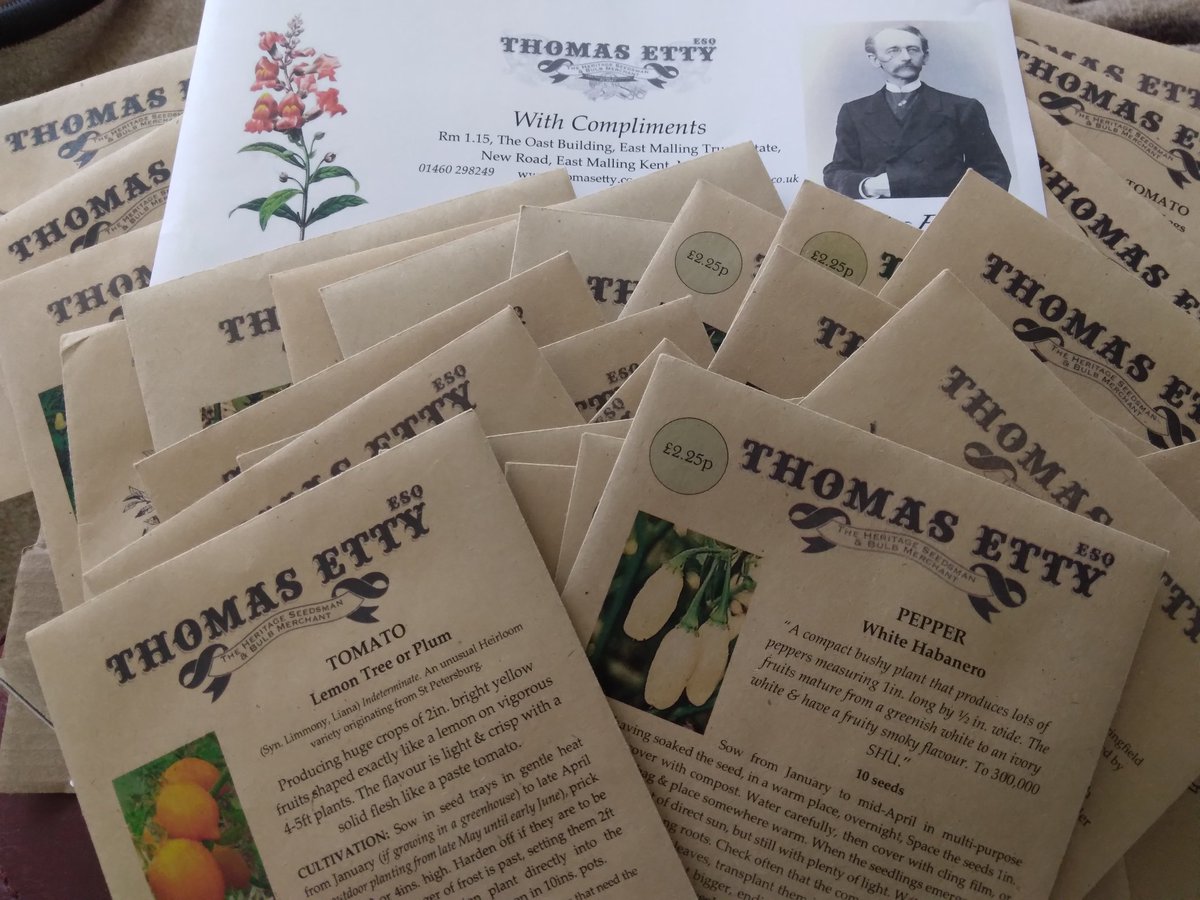 Fabulous stash of seeds, thankyou @ThomasEtty from <a href="/BloominStretty/">Stretfordinbloom 🌻🌈🌷</a>  and <a href="/e_stretford/">I E Stretford</a>

#growyourown