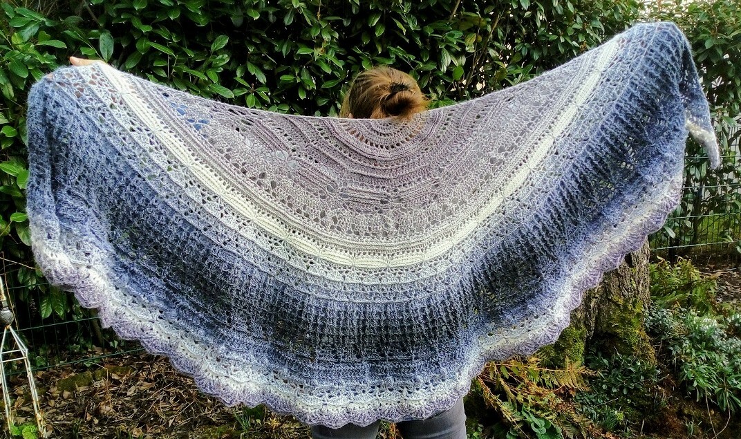 Crazy_Patterns's tweet photo. Waldgeschichte von MMdesign, halbrundes Tuch mit 2 Abschluss-Borten
https://t.co/QP3X0OjGPx
#häkeln #tucher #Sonne #Farbverlauf #Halbrund #waldgeschichte #mmdesign #crazypatterns https://t.co/ex3ps3s6fP