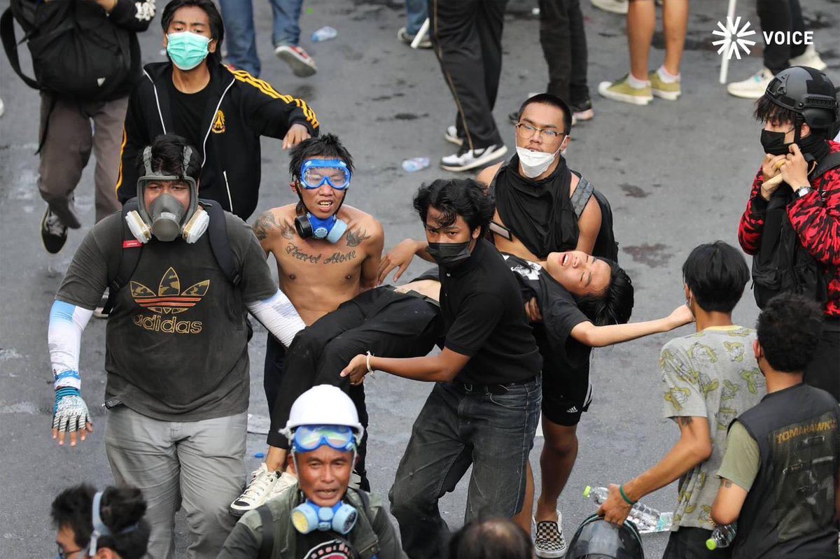 แบบนี้ยังเรียกว่าจัดฉากอยู่มั้ยอะ มึงแหกตาดูเถอะอีรบสต. ควยยย ลาออกเหอะ #ม็อบ7สิงหา