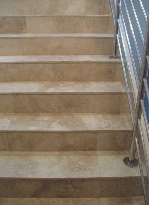 Nothing like a beautiful #travertine #staircase to make a grand entrance. Featured product is Classic #travertine #stairs with filled and honed finishing. Please visit to our website for a wide # #houseenvy #outdoordesign #exteriordesign #stairs #stairsdesign #staircase