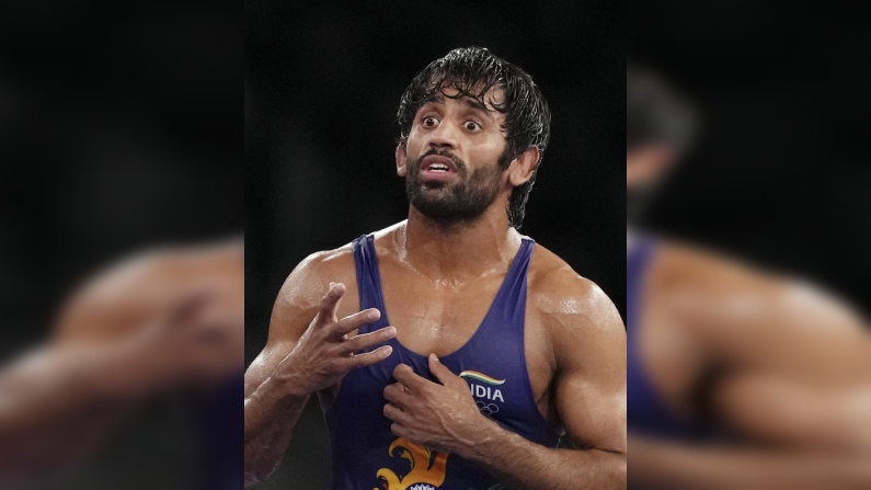 News9Tweets's tweet photo. #TargetTokyo Bajrang Punia bags #Bronze: Indian grappler beat Daulet Niyazbekov of Kazakhstan 8-0 in men's freestyle 65 kg category. India register its 4th bronze, 6th medal overall at the Summer Games and second from #Wrestling
#BajrangPunia #Wrestling #BajrangiBhaijaan #Tokyo https://t.co/xwiLNVsvMQ