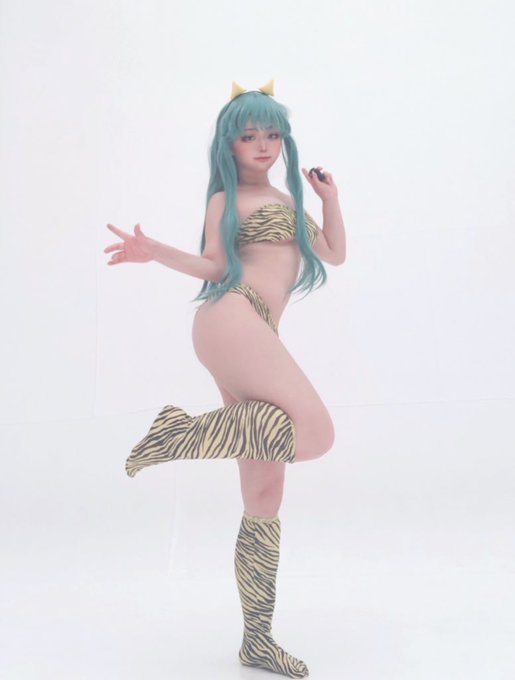コスプレイヤー社員食堂ギラギラのTwitter画像36
