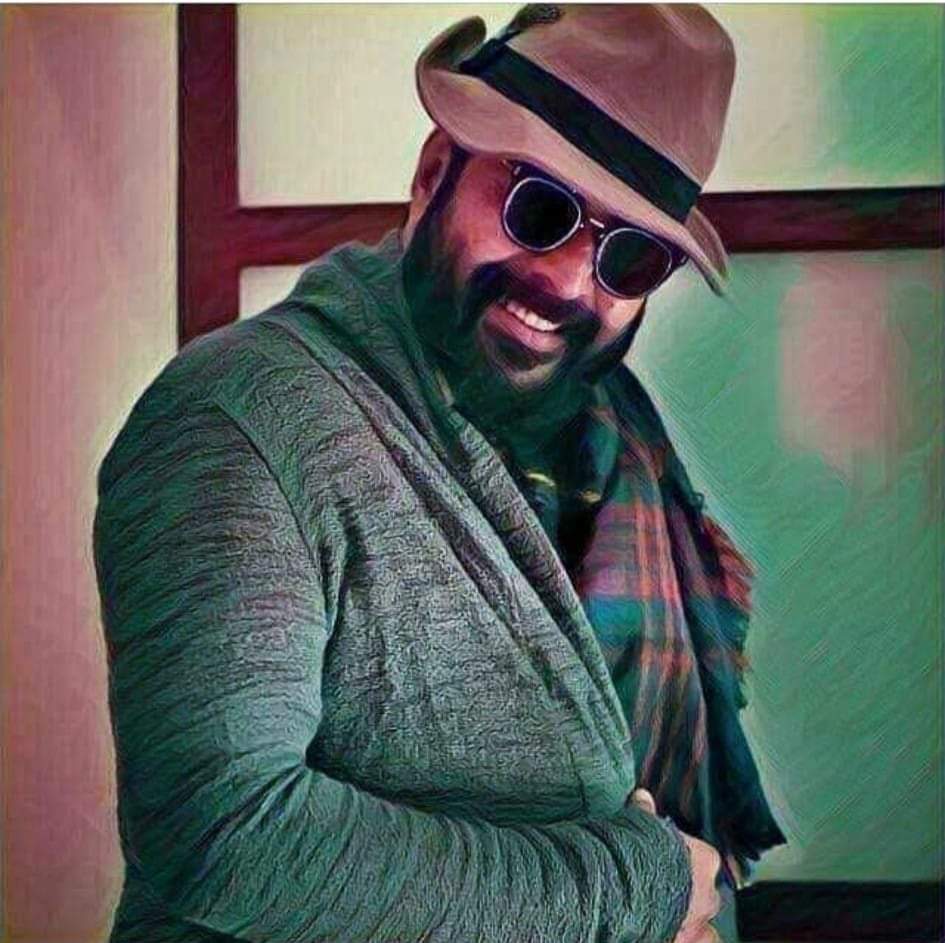 MammoottyMpo's tweet photo. #50YearsOfMammoottysm

How many Retweets for this stylish still

@mammukka #BheeshmaParvam https://t.co/Jhw6oYEHe7