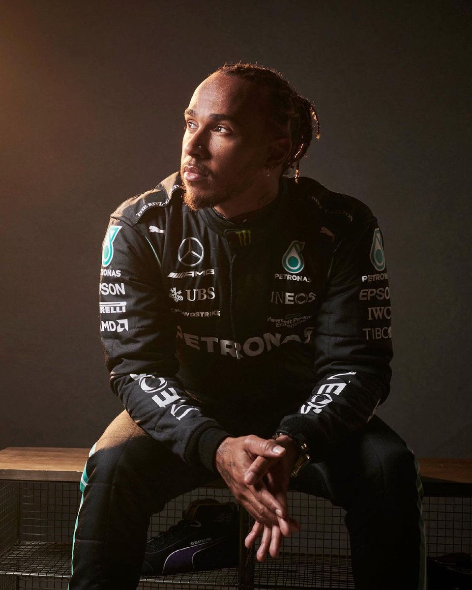 RT @teamLHarry: “I feel like people are expecting me to fail, therefore, I expect myself to win” ~ 
Lewis Hamilton https://t.co/3kF7d5X9yx