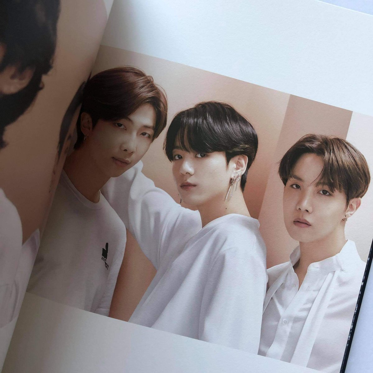 daebox's tweet photo. Unsealed Map of the Soul ON:E Concept Photo Book - SET
*Route
*Clue
PLEASE see photos for Inclusions :)
*complete except PC
Condition: 10/10

Price: P2199

#Daebox #BTS #mapofthesoul https://t.co/Ay9Ak5R5rj