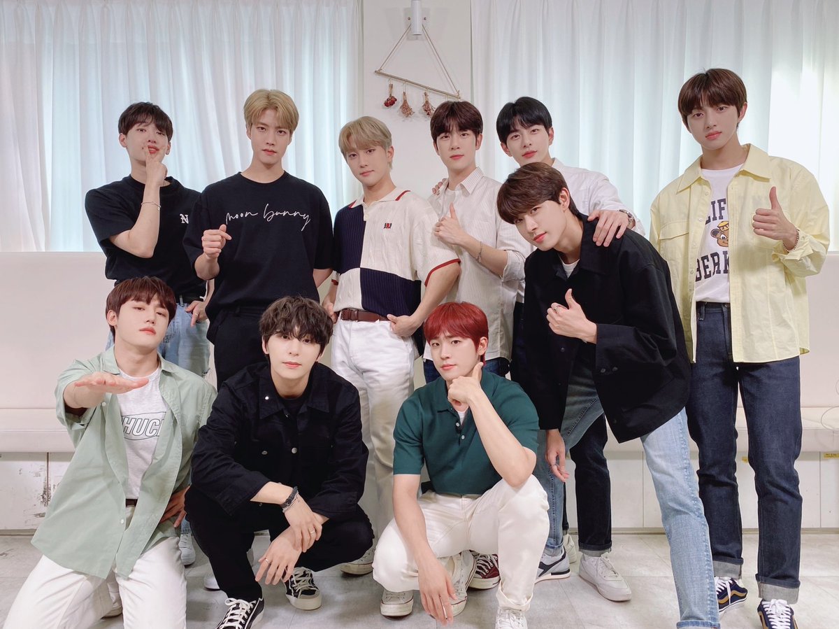 GoldenChild's tweet photo. [📸] 210807 Video Call Event📱

하루종일 우리 니스들과 가득 채운 오늘🧡
덕분에 웃음 가득한 하루가 되었어요🎶‼️
오늘도 즐거웠고 너무 고마워요🥰

#GoldenChild #골든차일드 
#GAME_CHANGER #RaPamPam https://t.co/E4cgct8Wxf