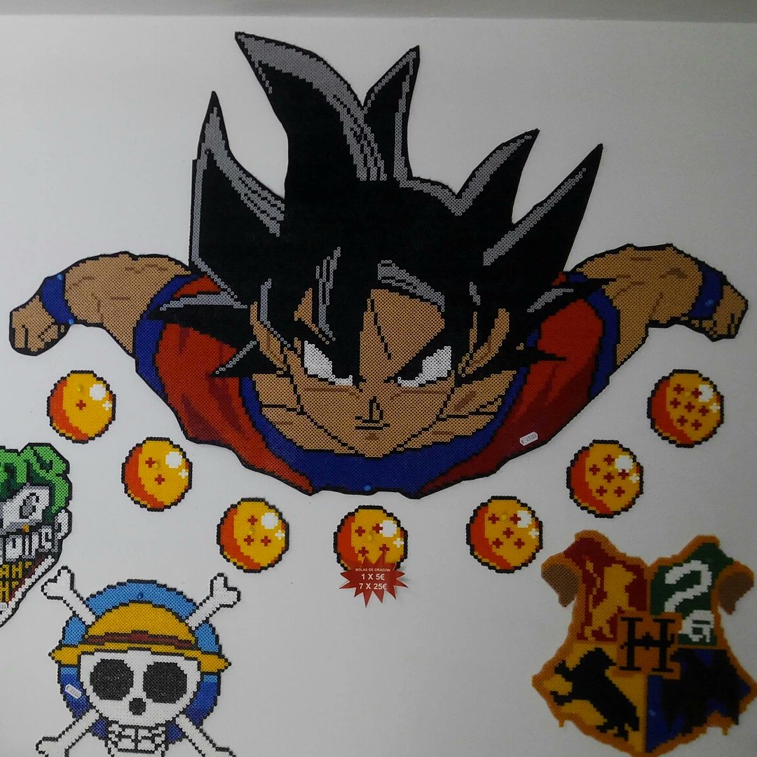 alkapixels's tweet photo. Ya tenemos a #goku con las #bolasdedragon en nuestras pared. Si quieres esta u otra creación visitamos en @Alkadia_es
#AlcaládeHenares #DragonBallZ #alkadia #Alkapixels #artesaniafriki #pixelart #regalosoriginales #RegalosFrikis https://t.co/XwGZwVZsBo