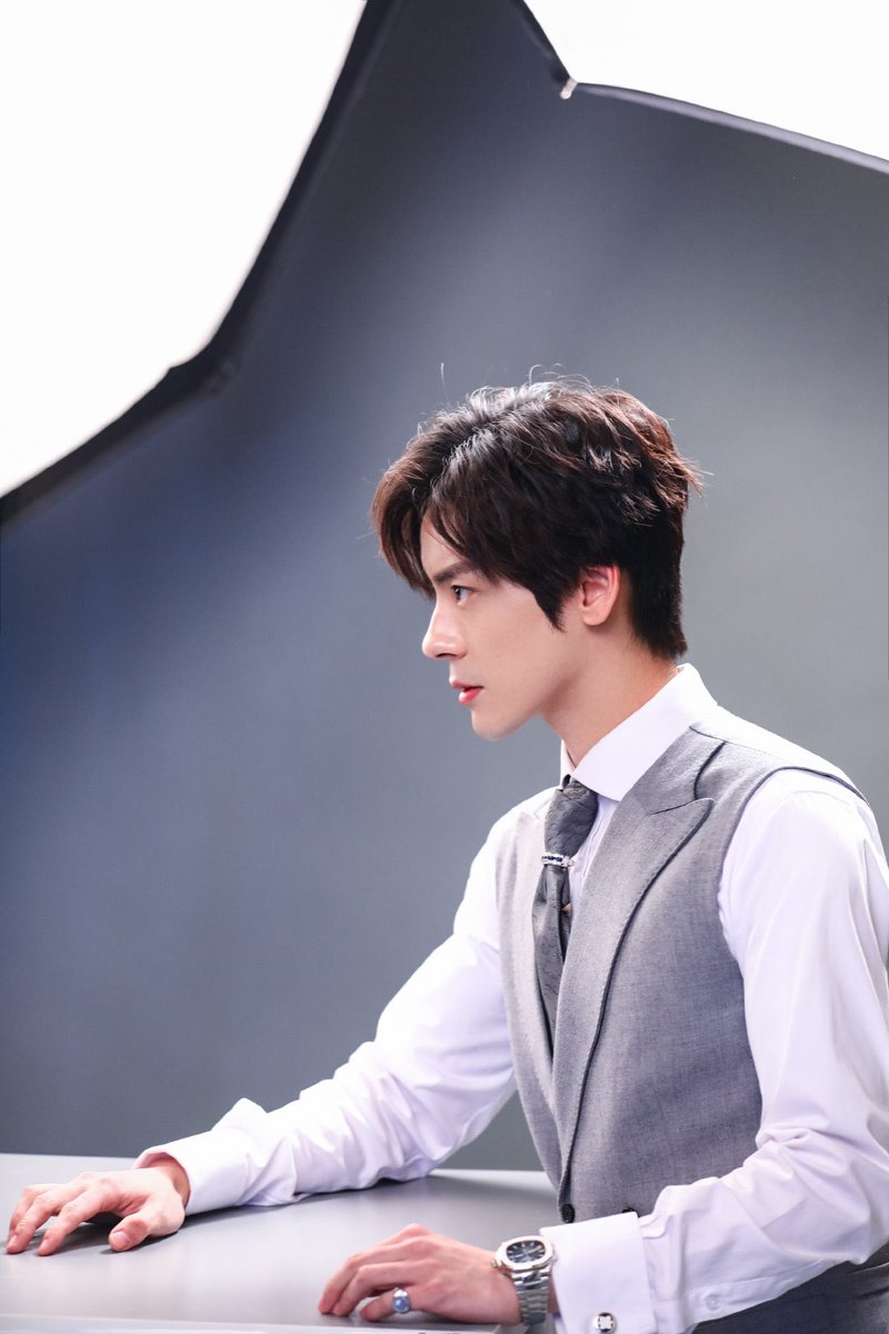 WzmOfficial_'s tweet photo. #贺先生的恋恋不忘大结局

倒计时1小时，就要迎来 #贺先生的恋恋不忘 收官了贺总也将修成正果，正式脱单！今晚8点芒果TV，记得来参加贺先生的婚礼哟❤️

#魏哲鸣 #魏哲鳴 #WeiZheming #위철명 #เว่ยเจ๋อหมิง https://t.co/MYXaYcOa8R