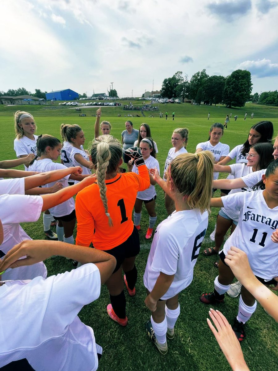 “Lady Ads on three.” Photo credit to AB Ekern, a player with many talents on and off the field!

#GoAds #soccer #FHSsoccer #LadyAds #LadyAdsSoccer #FarragutHS #farragutsoccer #FarragutHSsoccer #girlssoccer #girlboss #soccerlove #soccerlife