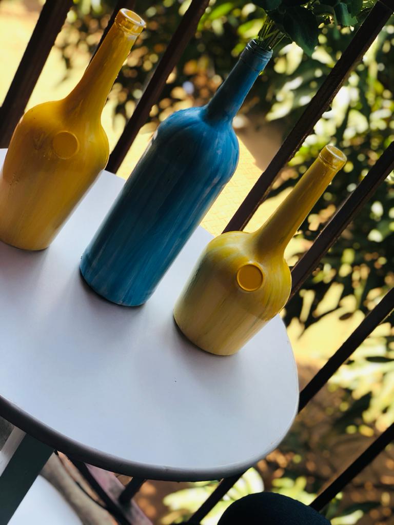 ba_semera's tweet photo. Beautify your home or room with these beautiful pieces from @JeanneAmukwatse. DM her to place your orders.. Prices range from 15k and above depending on what you want. WhatsApp or call 0757356144 https://t.co/R1emtxH20p