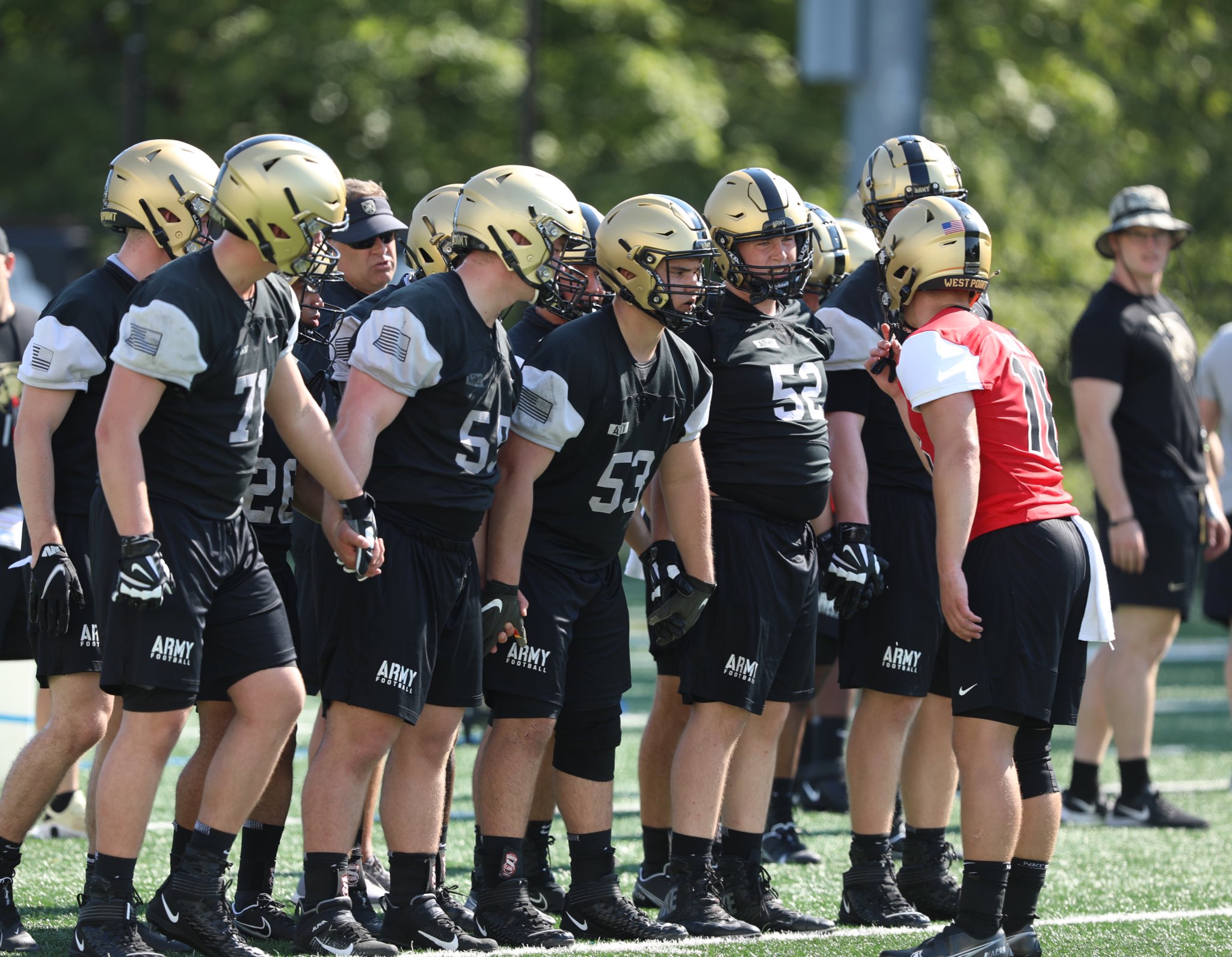 Black Knight Nation Twitter: "Freshman quarterback Bryson Daily calls play on first day of #ArmyFootball preseason practice 📸 Army West Point Athletics https://t.co/floC1EMryt" Twitter