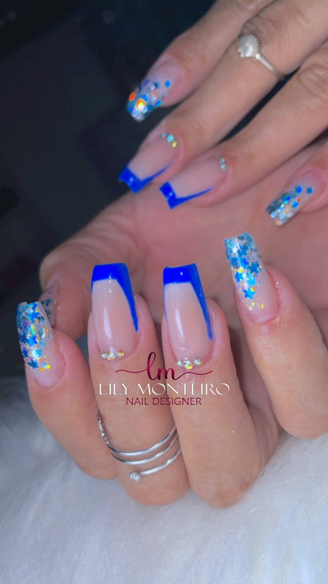 LilyUnhas1's tweet photo. 💙💙💙💙💙💙💙
BOAAAA TARDE POVÃOO💅💙🥳
#ilhadogovernador #rjfrio #instagood
#instagram #unhasdecoradasamão #bluenails #encapsulatednails https://t.co/tdF8KglhJB