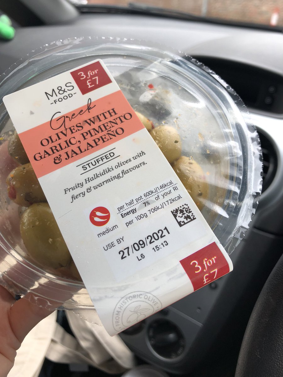 bemorebob2's tweet photo. Pals, have your hoos got any norty food secrets? Mum likes to buy a packet of these on the way home and just eat them out the packet ๐คค
Not bad for you, but at ยฃ1million M&S style pounds, quite an expensive habit #LoveExaggerating #SavouryTooth https://t.co/c9PE1wHVox
