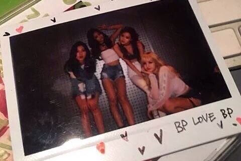 BBU_BLACKPINK's tweet photo. BP LOVE BP since trainee days

FIVE YEARS WITH BLACKPINK
#BLACKPINK5thANNIVERSARY 
#블랙핑크_오주년_블링크랑_오래오래 
@BLACKPINK https://t.co/O6hJctpXPL