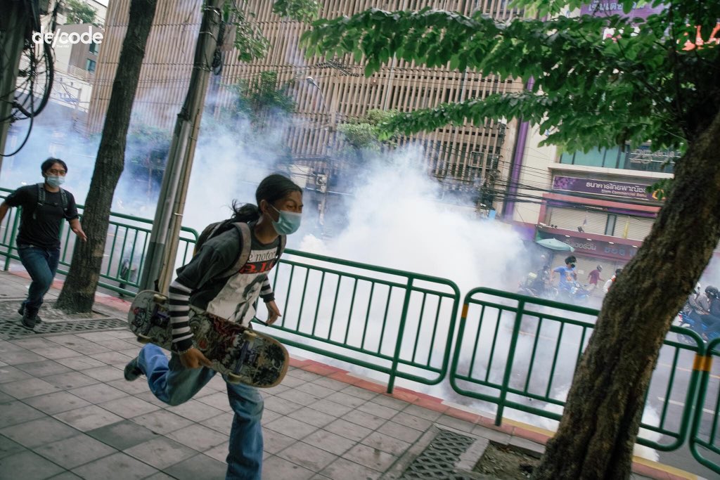 DecodePlus's tweet image. ประมวลภาพ (3) 
#ม็อบ7สิงหา
จากประชาธิปไตย สู่ชัยสมรภูมิ
คฝ.กระชับพื้นที่ มวลชนแตกกระเจิง

#decode  #crackandcraft