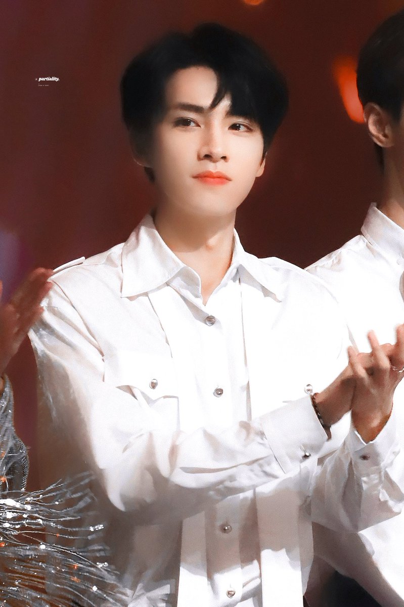 808Partiality's tweet photo. 생일축하해❤️

 #XIAOJUN
#肖俊
#샤오쥔 https://t.co/NAAui3Y501